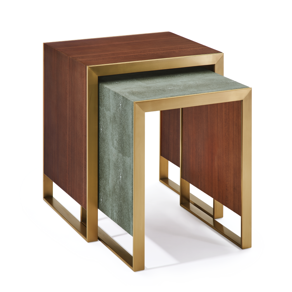 NESTING TABLE